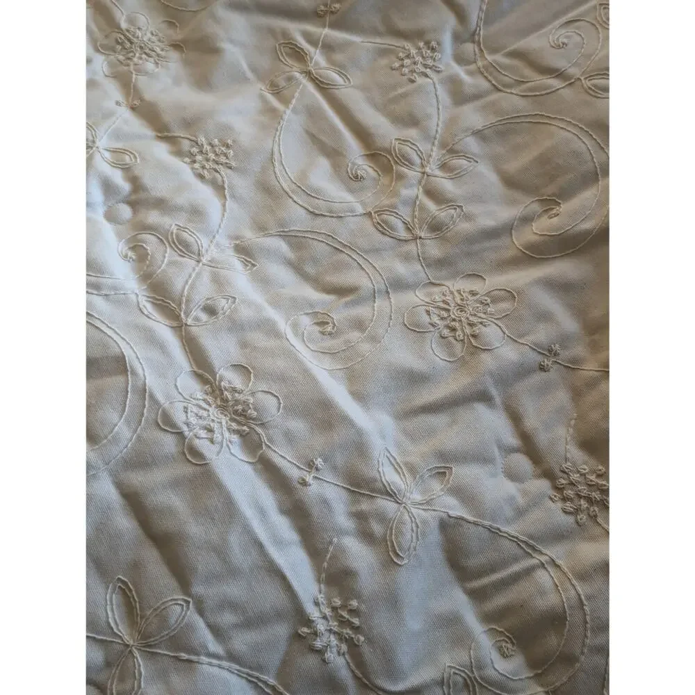 WAVERLY! LUXURY COLLECTION CREAM EMBROIDERED BOXED CORNER BEDSPREAD! SZ FULL - Picture 12 of 14
